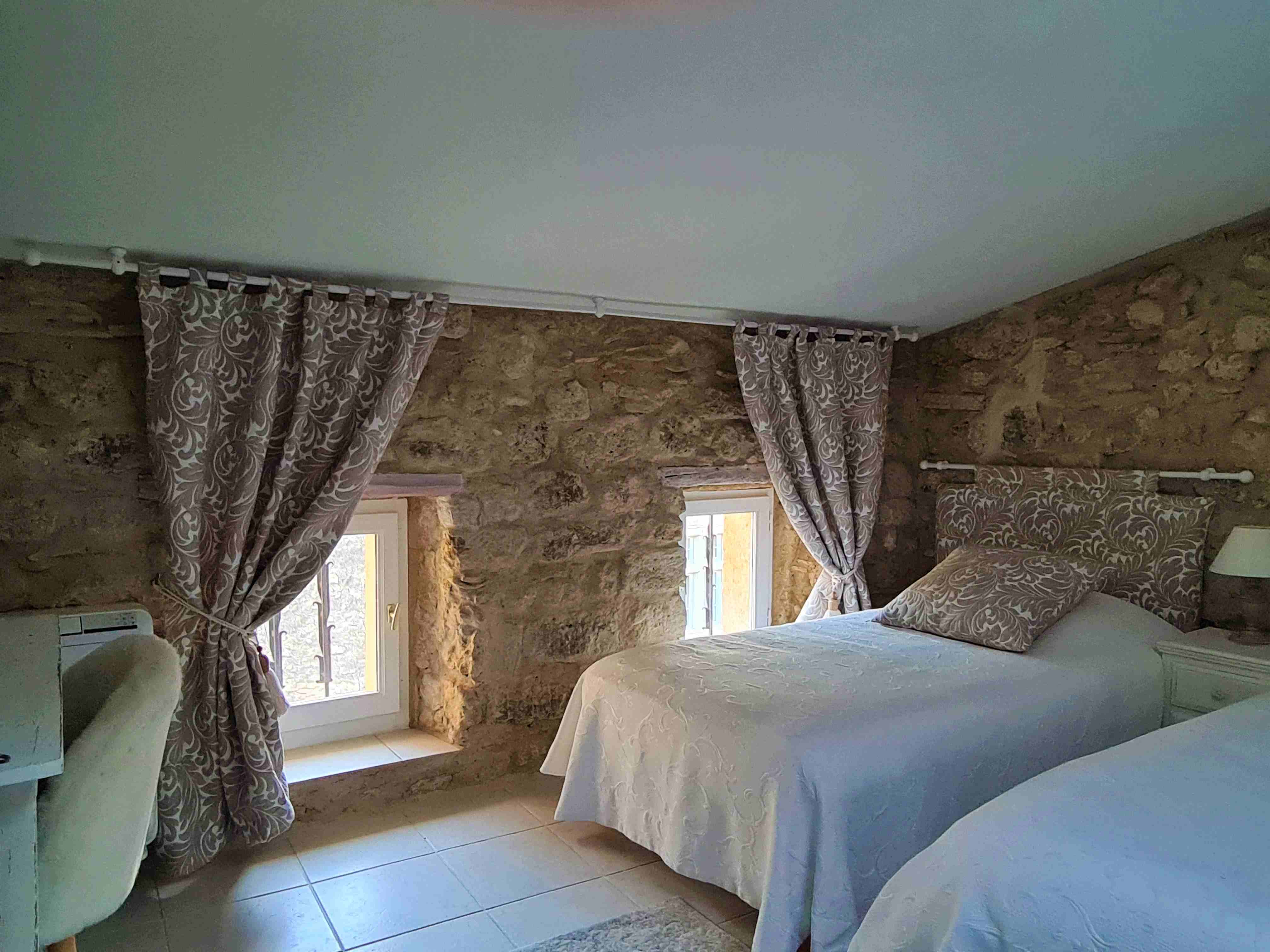 lit supplémentaire Chateau de Murviel
